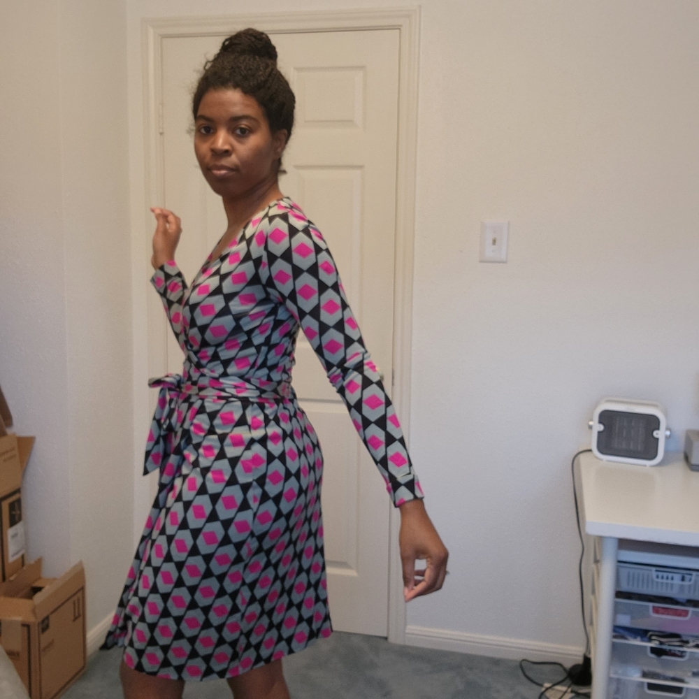 Dvf Wrap Dress - image 7